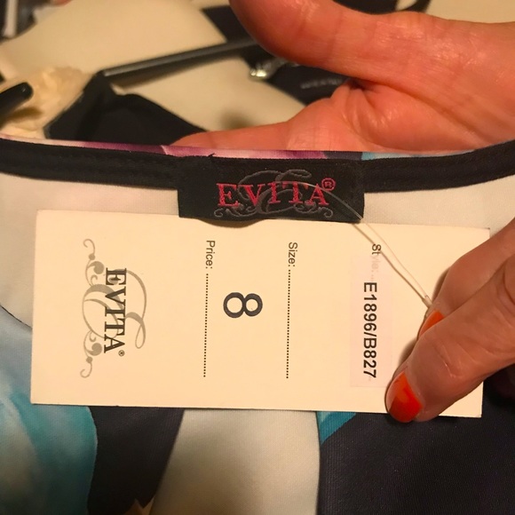 Evita, Size 8 and Size 6, BodyCon Dress, Multi Color - Picture 2 of 3